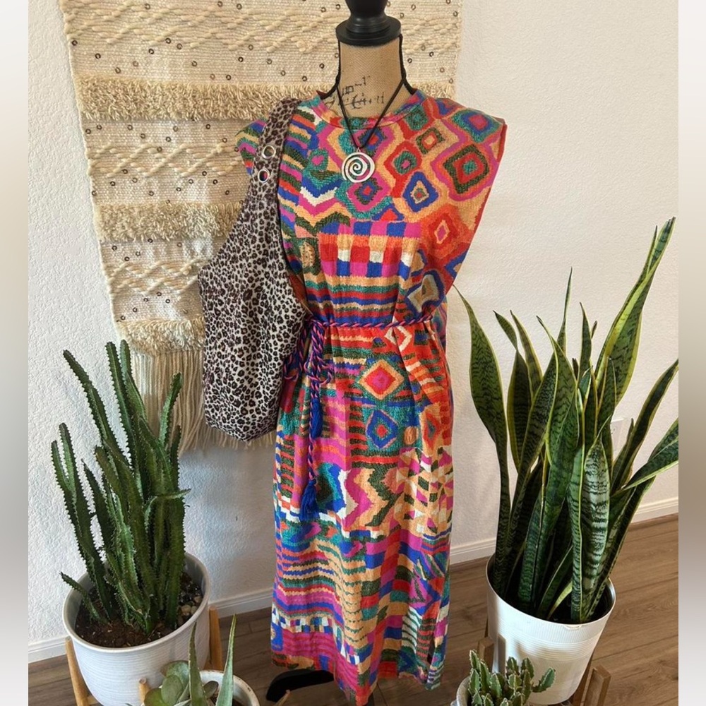 FARM Rio Multicolor Geometric Midi Dress - Picture 3 of 7